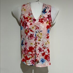 Floral Sleeveless V-Neck Top